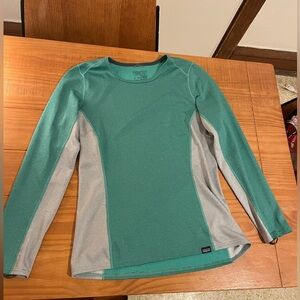 Patagonia capilene base layer top